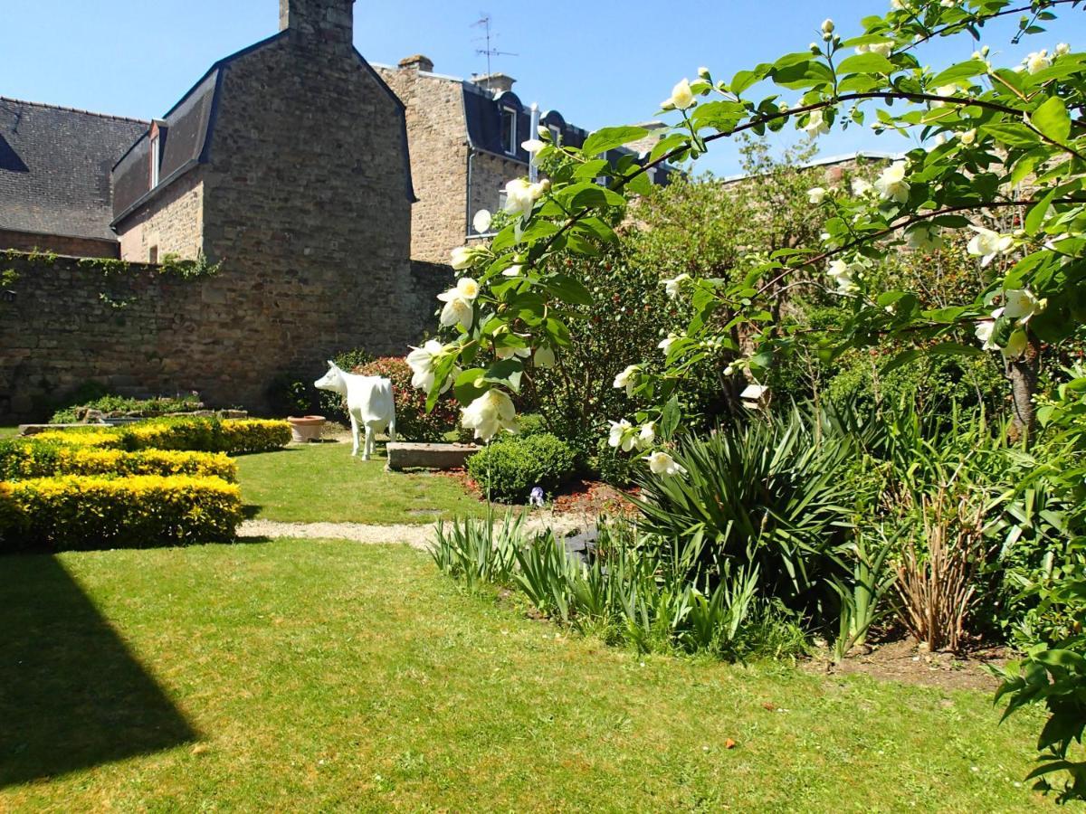 Hotel La Demeure Guingamp Exterior foto